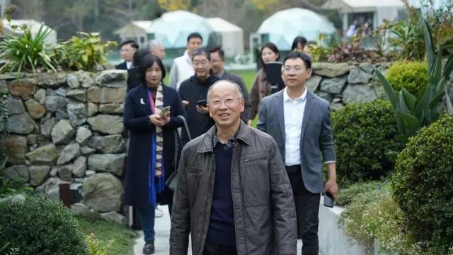 第三届爽学与爽村论坛在中国爽村宝山隆重召开mg不朽情缘游戏试玩安逸四川 爽在宝山——(图4)